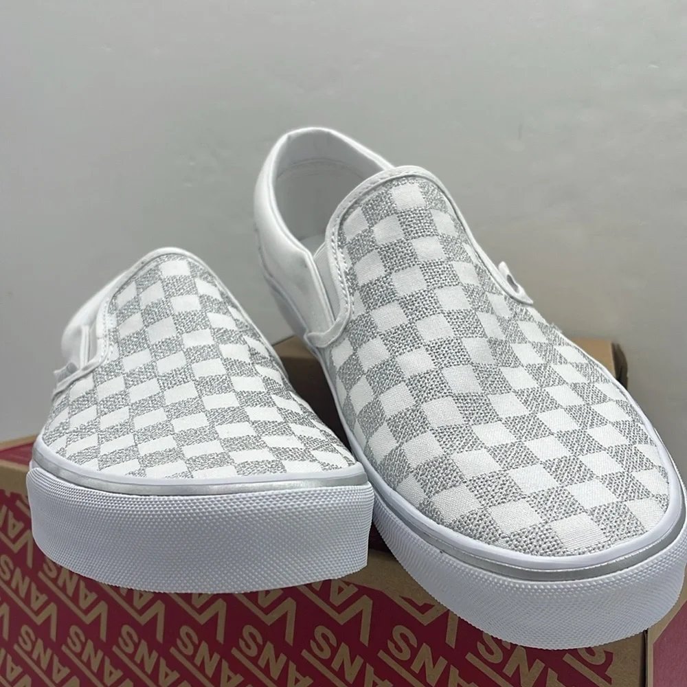 Vans Men’s Checkered Classic Slip-On Sneakers Metallic True White VN000CT5W00